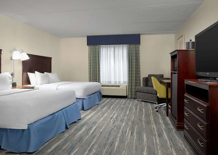 Top Hotels in Liverpool, NY