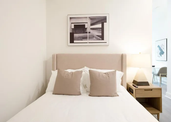 Top Hotels in Homewood, Alabama